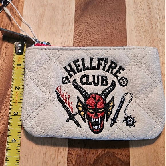 Stranger Things Primark Hellfire Club Quilted Coin Purse Cream New With Tags - Picture 8 of 9